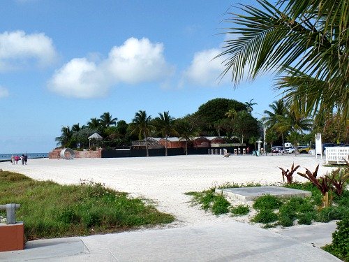 Pavilions At Rest Beach